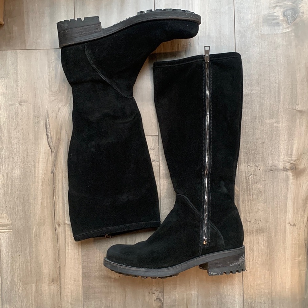 Black La Canadienne waterproof suede knee high boots size 9.